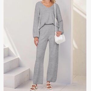 Women's Gray 2 piece lounge set MEDIUM